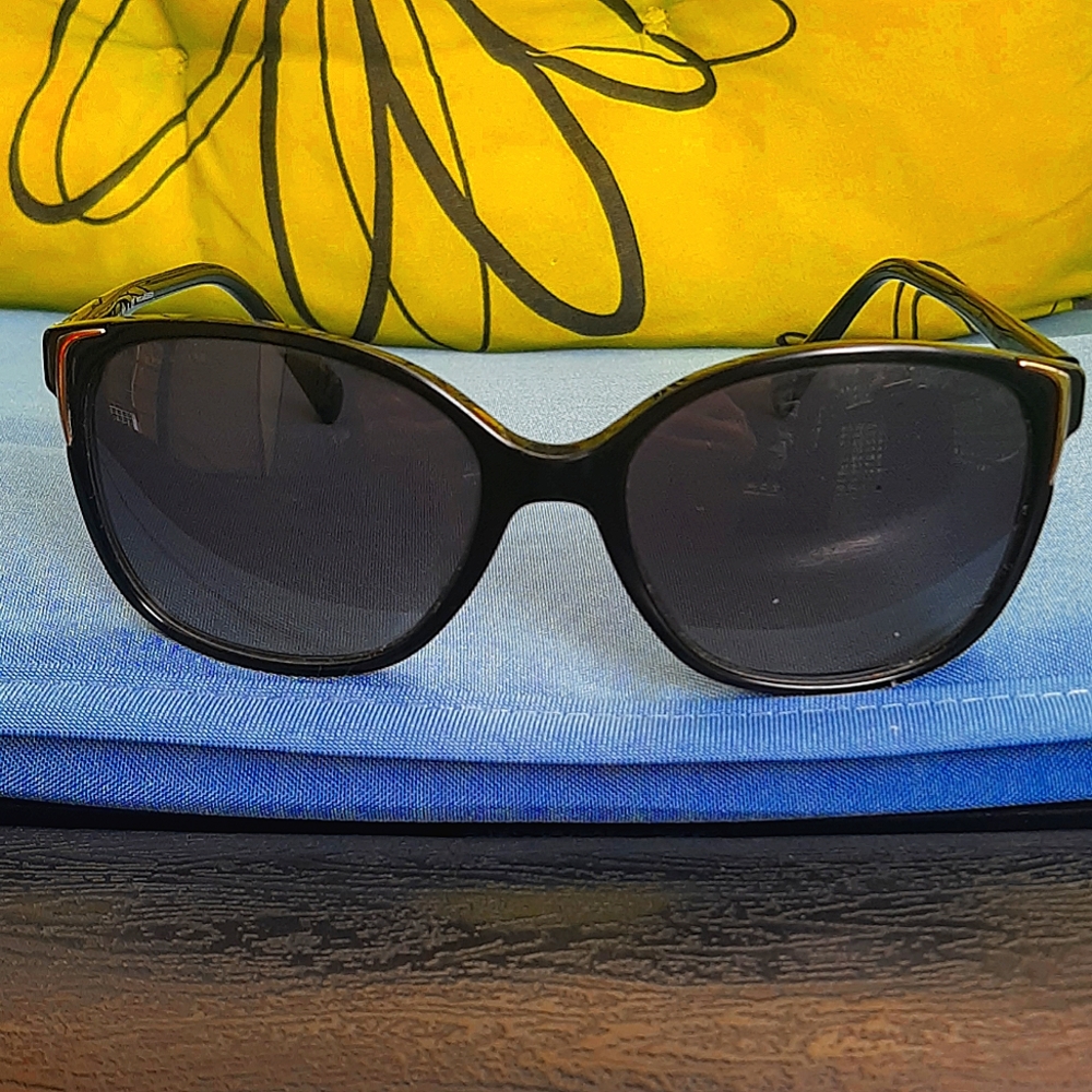 Prada sunglasses polarized